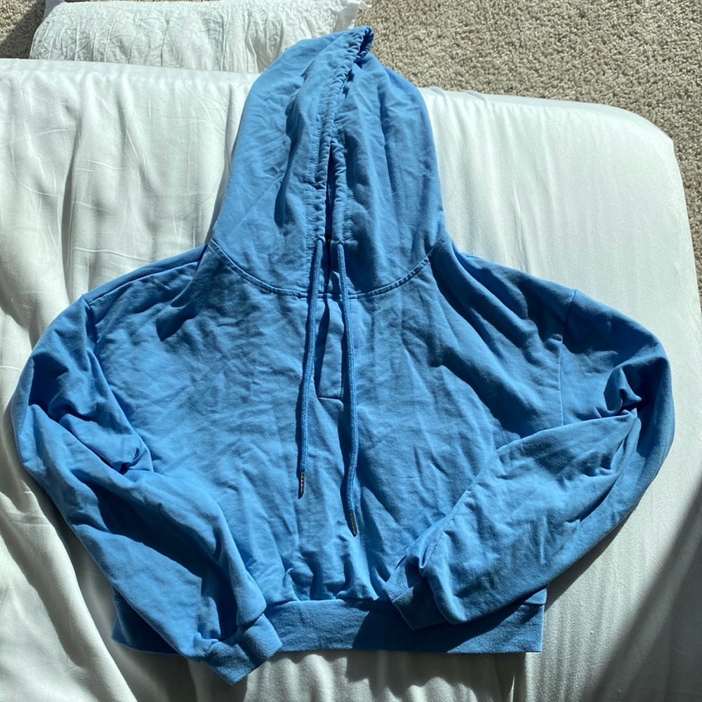 Cropped hoodie